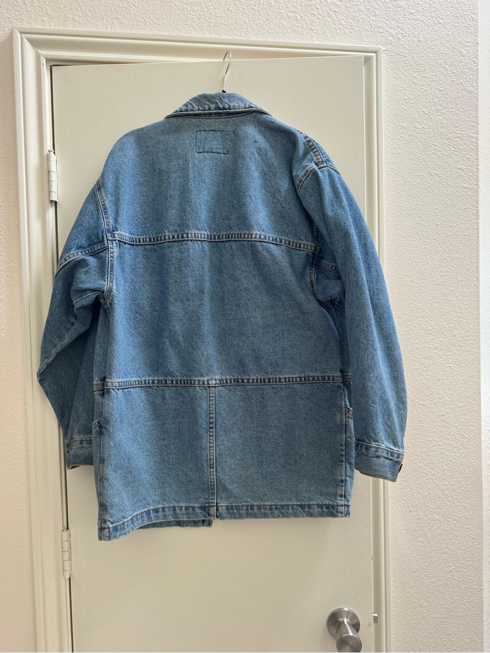 Vintage Levi's Medium Blue Denim Chore Jacket - Picture 2 of 4